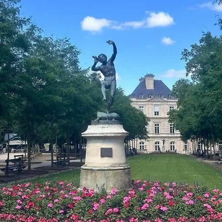 Parc Luxembourg アパート *